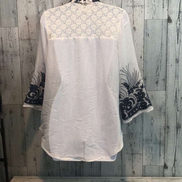 Figueroa & Flower White/Navy Blue Stitching Tunic Small - Picture 5 of 13